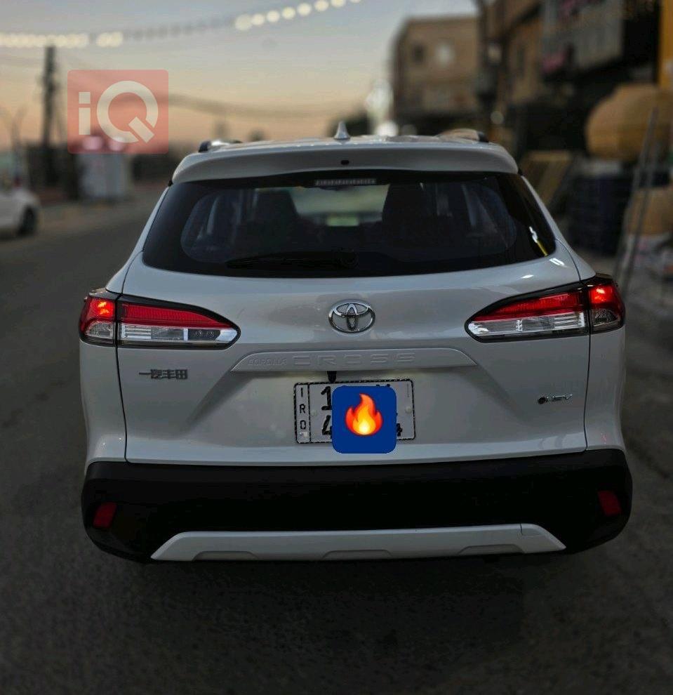 تۆیۆتا کۆرۆلا کرۆس